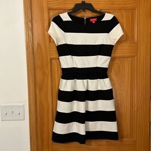 Black and white stripped dress with pockets